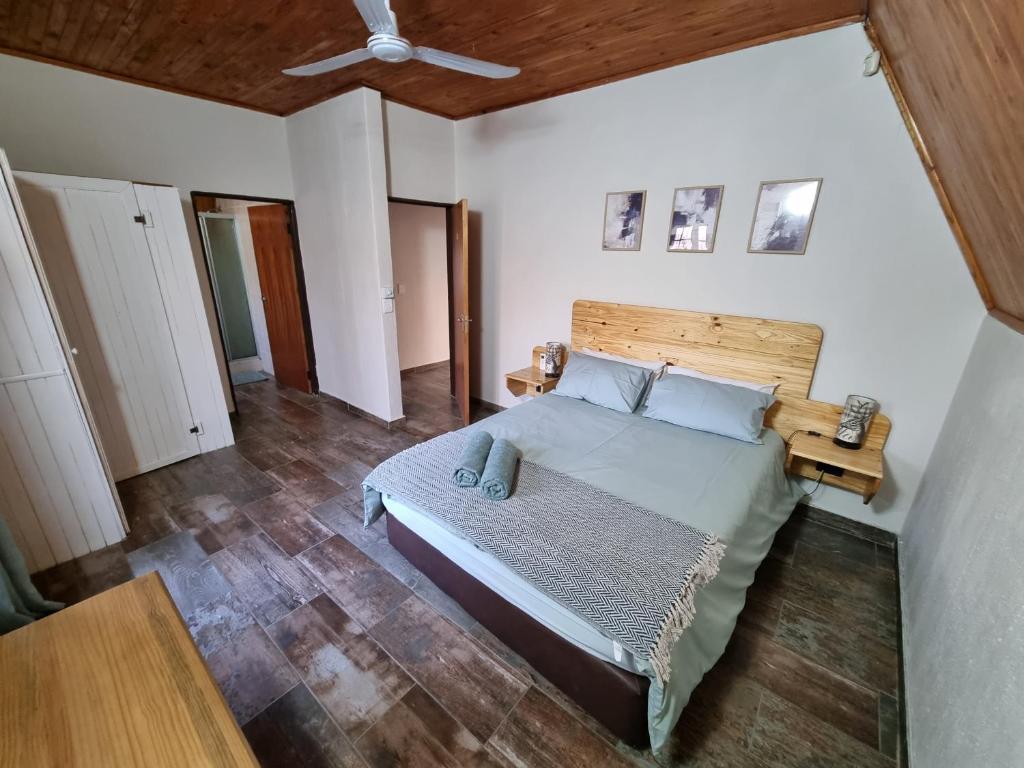 Luxury en-suite bedroom at Ratel Retreat